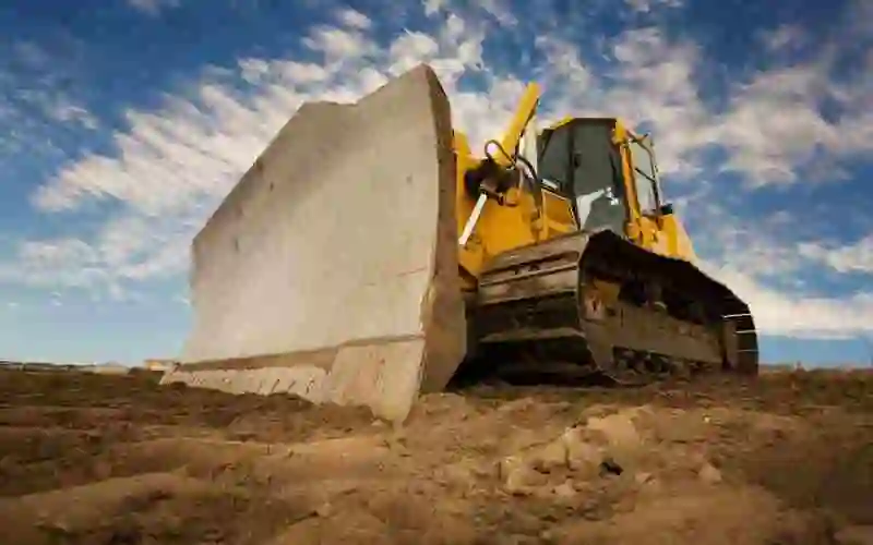 Bulldozer zum Verschieben großer Erdmengen